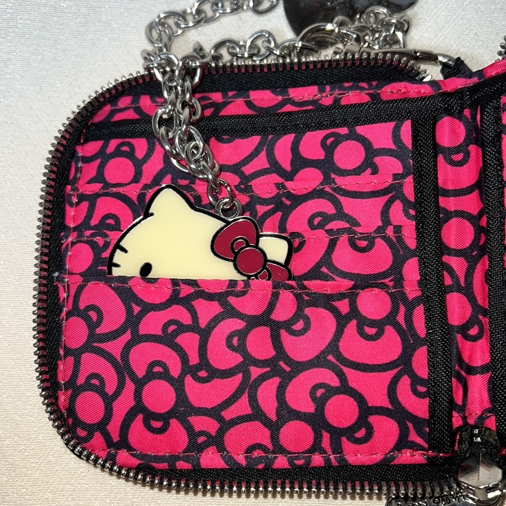 Sanrio Vintage Hello Kitty Loungefly Wallet with charm/chain accessory. - Picture 5 of 9